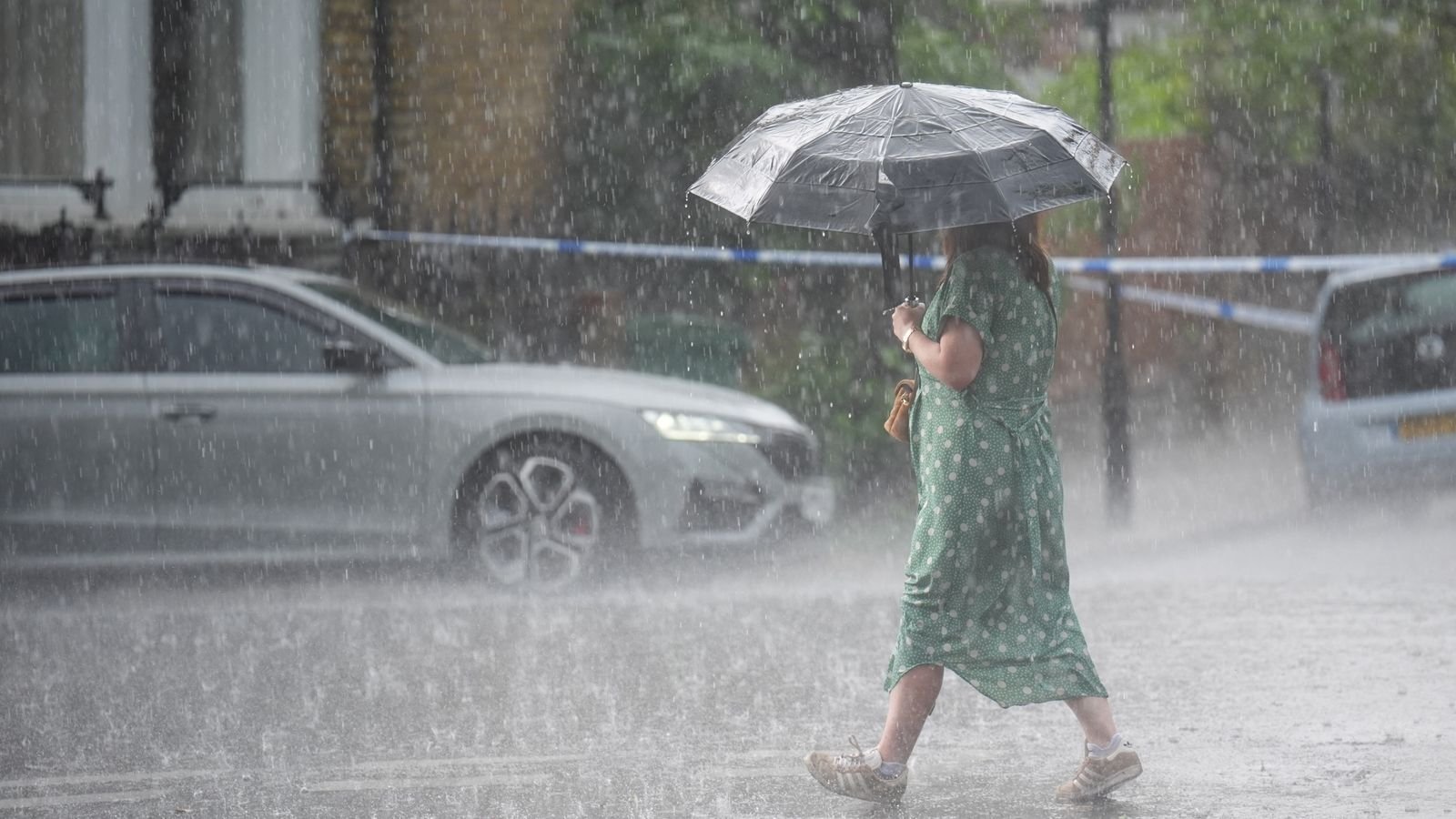 skynews-rain-weather-london_6926247
