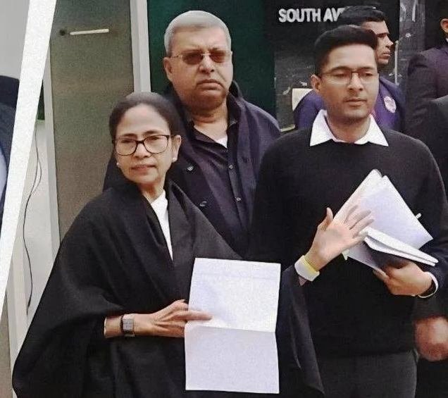 Mamata ECI Meeting.jpeg